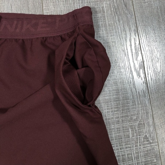 Nike Dri-Fit Women’s Athletic Shorts Size XXL - Picture 6 of 6